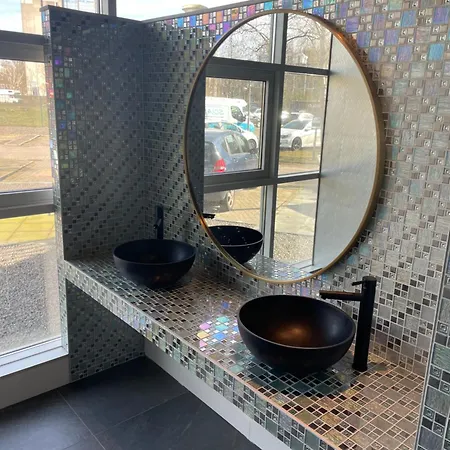 Diamond Capsule Amsterdam South אמסטלבין
