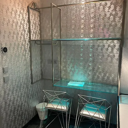 Diamond Capsule Amsterdam South