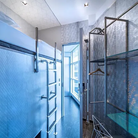 Diamond Capsule Amsterdam South אמסטלבין