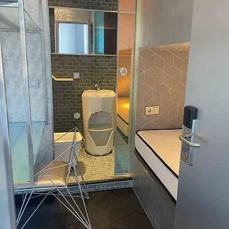 Diamond Capsule Amsterdam South 2* Άμστελβεεν