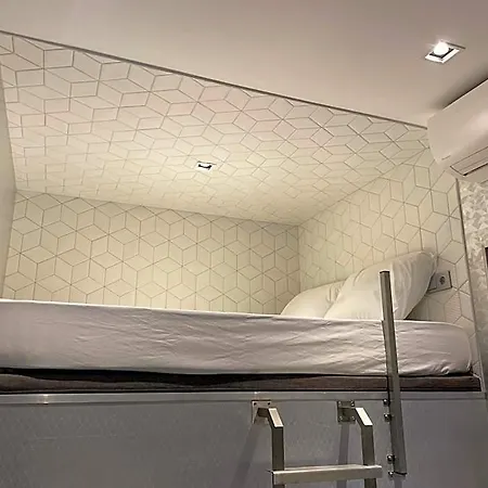 Diamond Capsule Amsterdam South Άμστελβεεν