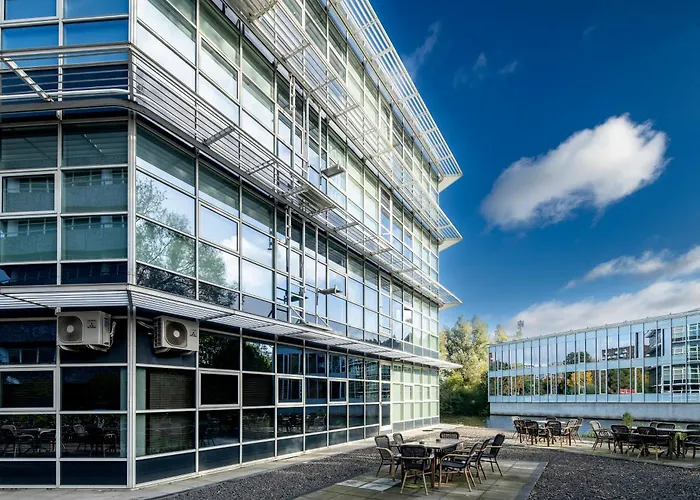 Diamond Capsule Amsterdam South Hotel 2*