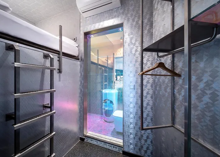 Diamond Capsule Amsterdam South