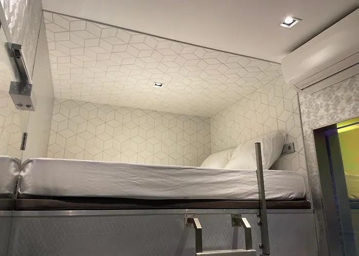 Diamond Capsule Amsterdam South