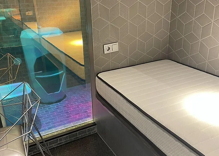 Hotel Diamond Capsule Amsterdam South 2*