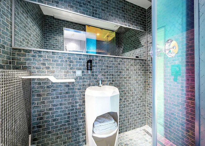 Diamond Capsule Amsterdam South